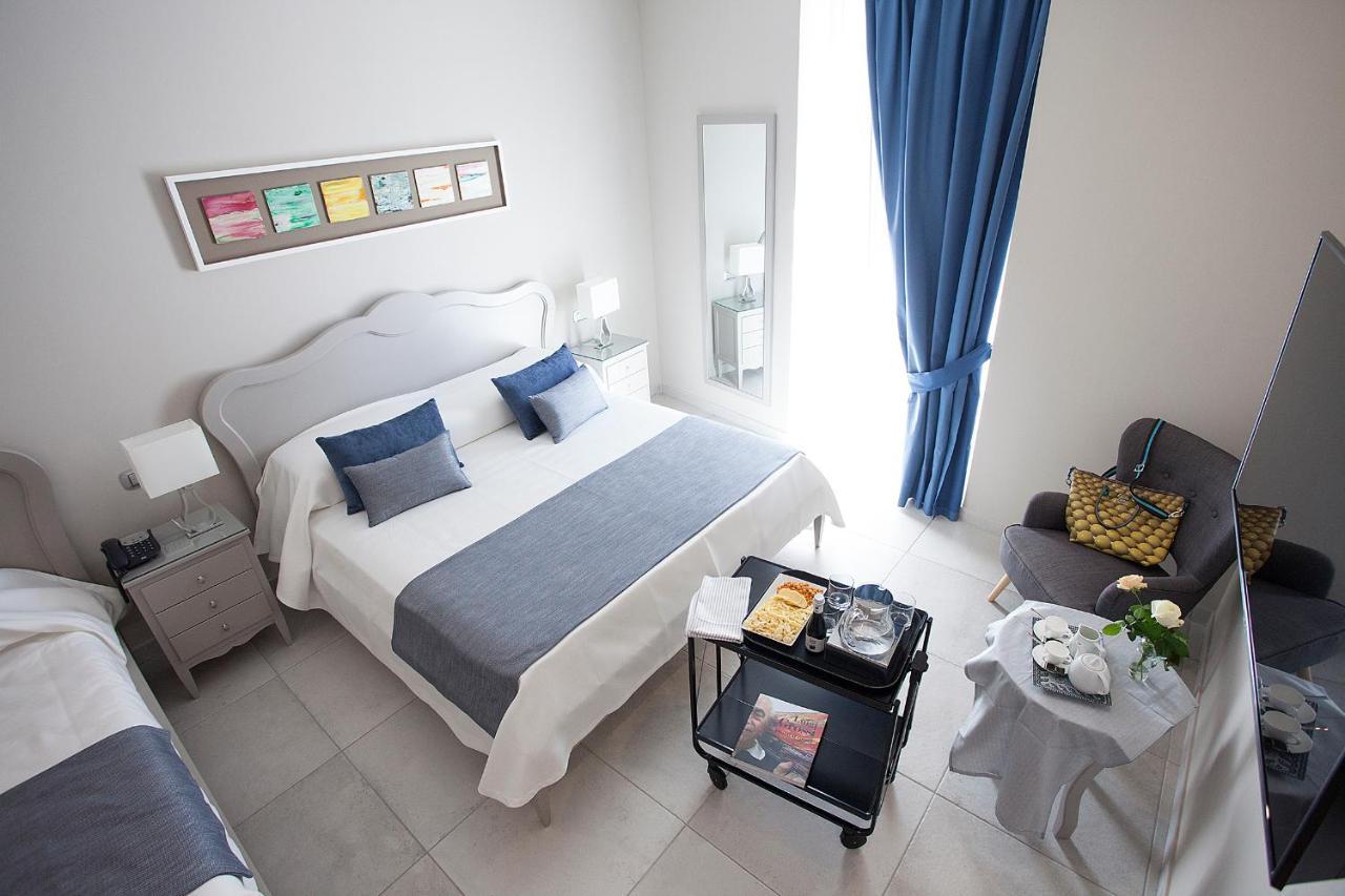Residenza San Ferdinando Hotel Naples Luaran gambar