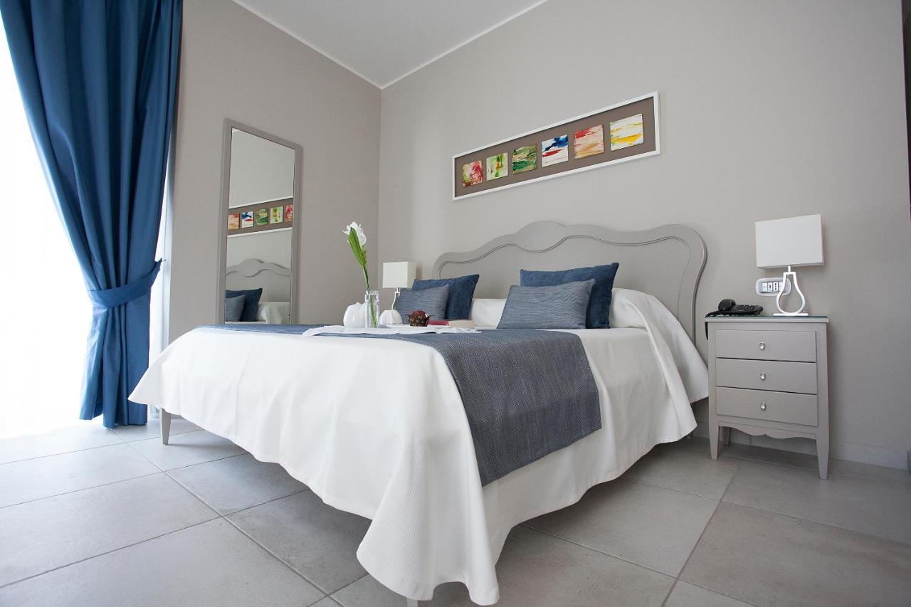 Residenza San Ferdinando Hotel Naples Luaran gambar