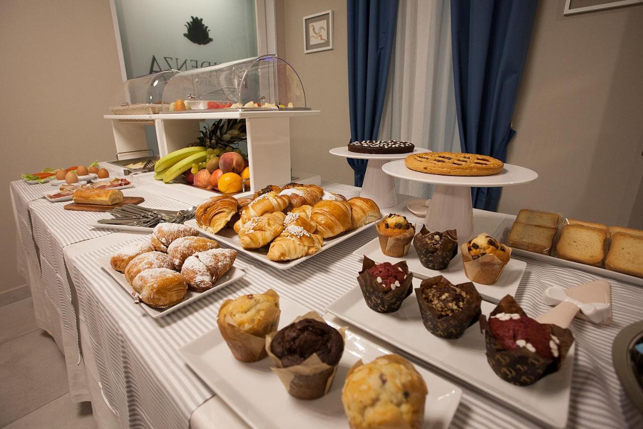 Residenza San Ferdinando Hotel Naples Luaran gambar