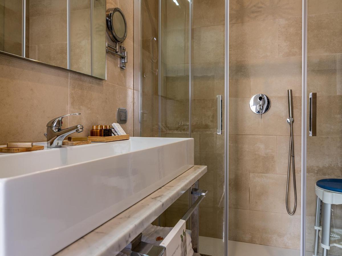 Residenza San Ferdinando Hotel Naples Luaran gambar
