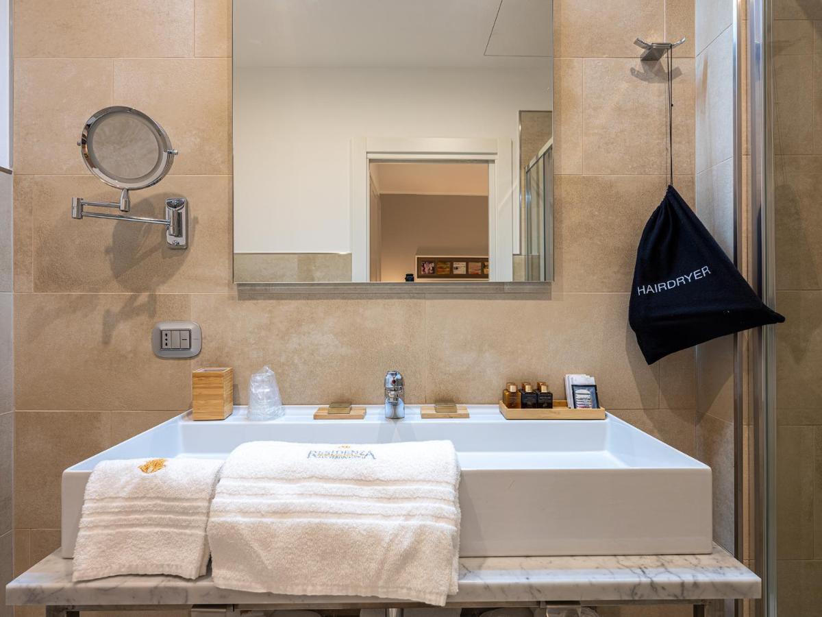 Residenza San Ferdinando Hotel Naples Luaran gambar