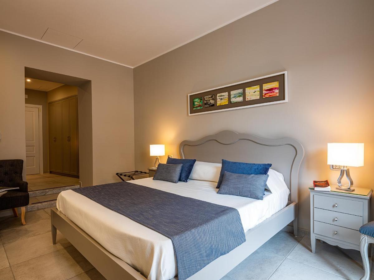 Residenza San Ferdinando Hotel Naples Luaran gambar