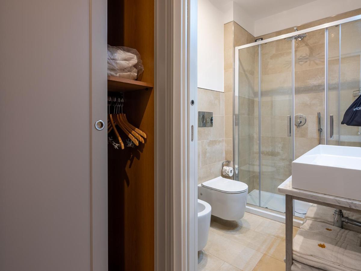 Residenza San Ferdinando Hotel Naples Luaran gambar