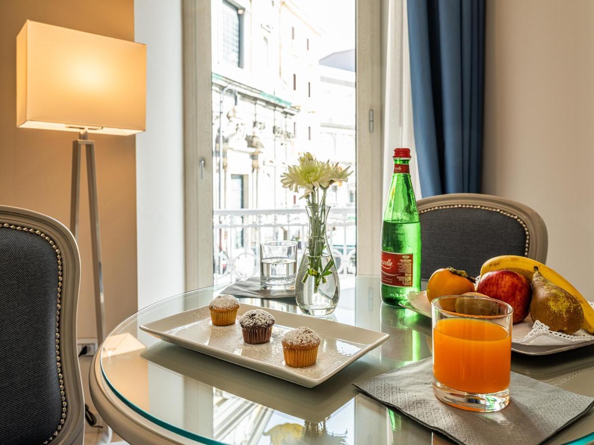 Residenza San Ferdinando Hotel Naples Luaran gambar