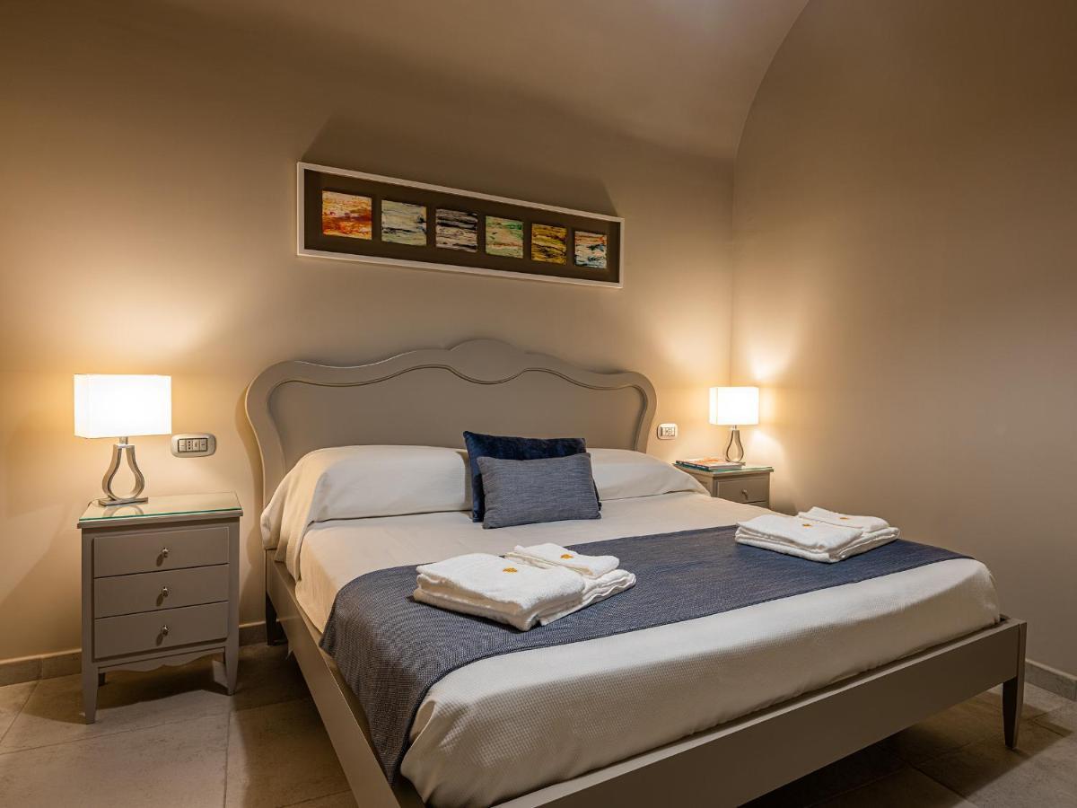 Residenza San Ferdinando Hotel Naples Luaran gambar